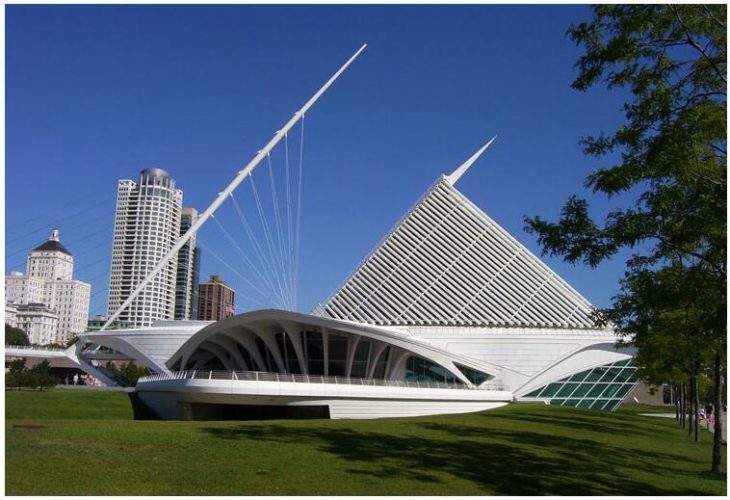 Futuristic Museum of Art in Milwaukee